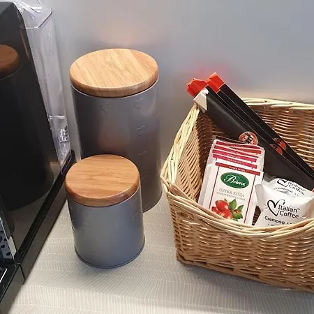 Apple - Mickiewicza Prywatne Miejsce Parkingowe * Łódź