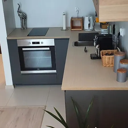 Apple - Mickiewicza Prywatne Miejsce Parkingowe * 罗兹