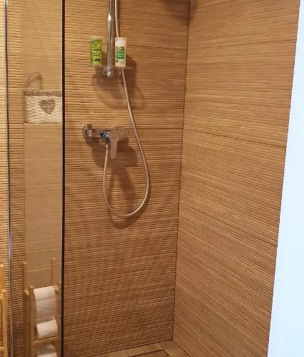 Apple - Mickiewicza Prywatne Miejsce Parkingowe